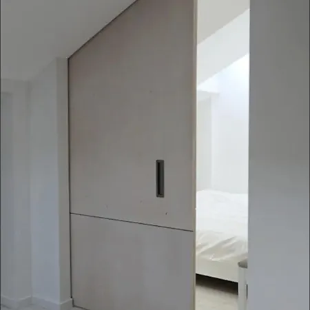 Apartament The Henhouse - A Modern Loft In The Very Center Ryga